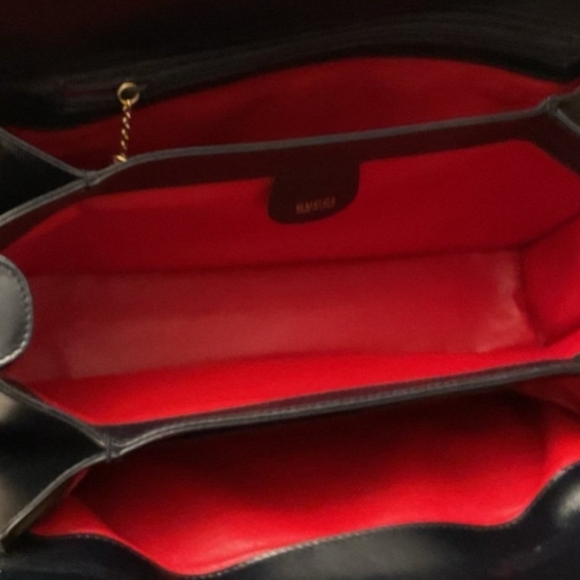 Auth Gucci Vintage Handbag 😍 - Picture 7 of 12